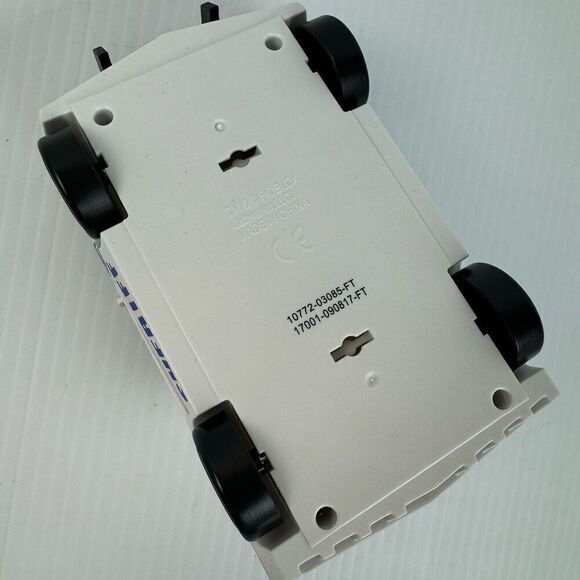 Roblox Neighborhood of Robloxia Patrol Car Toy Sheriff Police White Jazwares - Picture 5 of 9